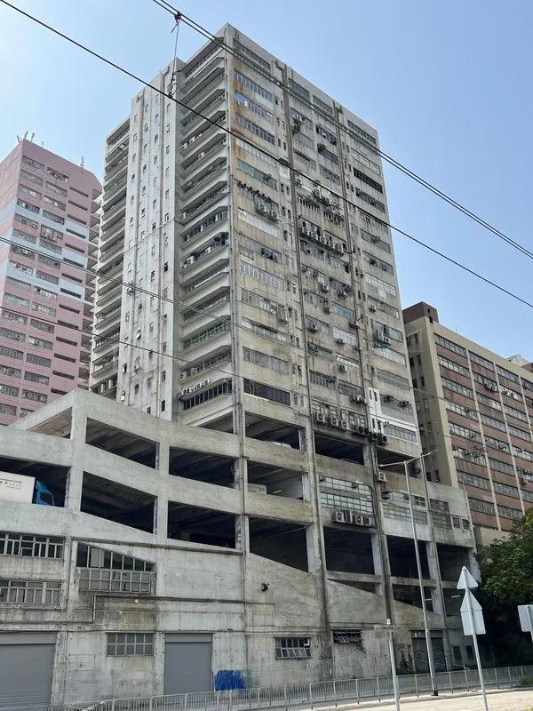 Co-Tack Industrial Building