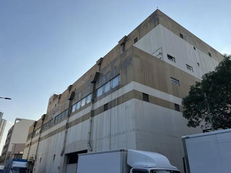 G2000 Warehouse Building