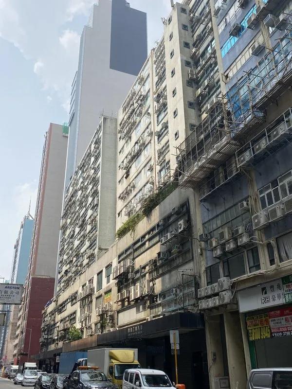 Hung Tat Industrial Building