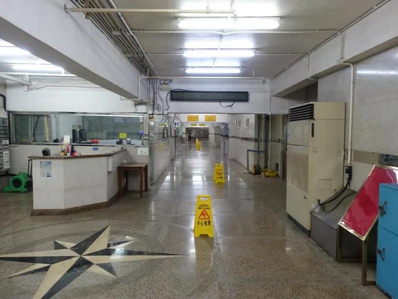 華基工業大廈一座