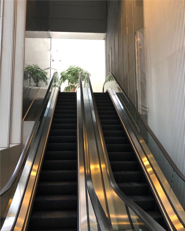 8 Queen's Road Central  皇后大道中8號