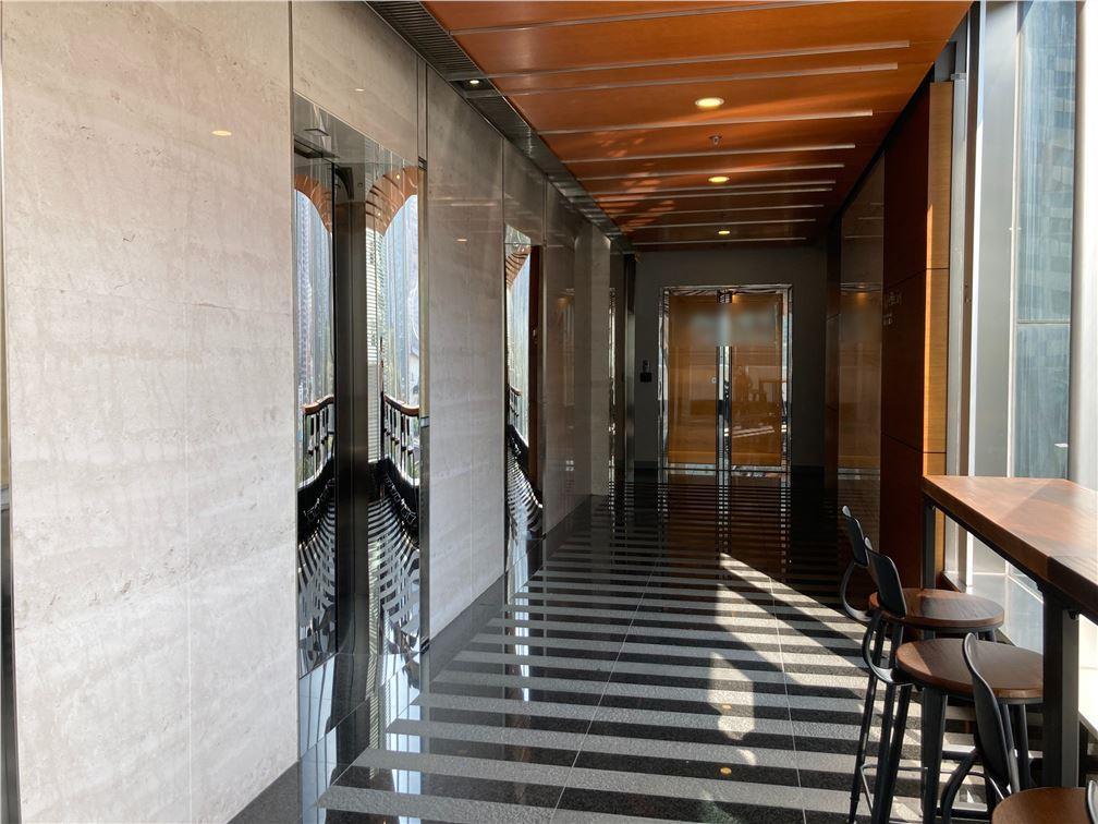 8 Queen's Road Central  皇后大道中8號