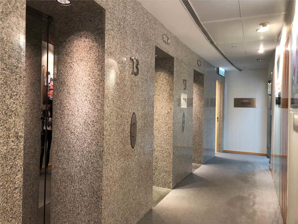 8 Wyndham Street  雲咸街8號