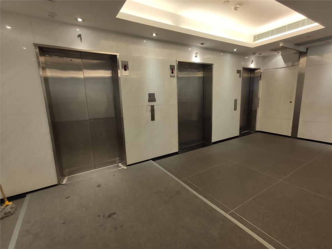 HK Diamond Exchange Building  香港鑽石會大廈