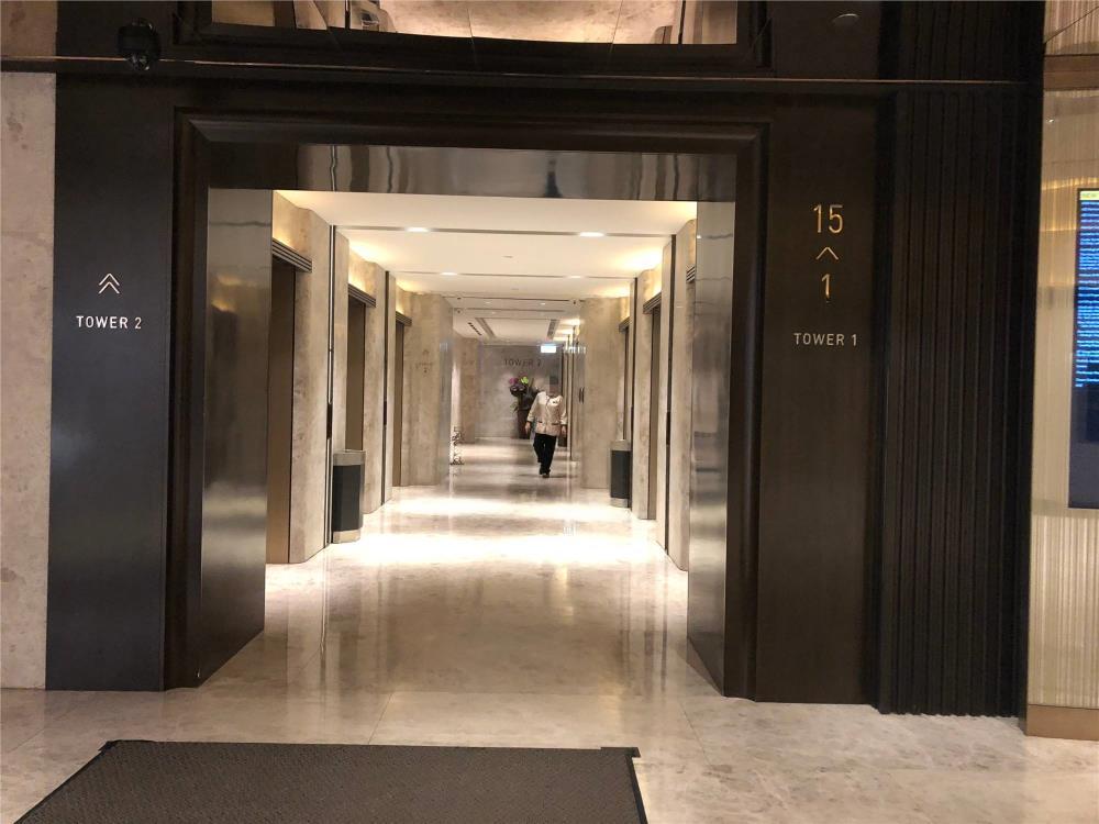 New World Tower I  新世界大廈一座