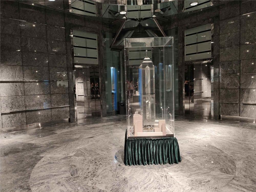 The Center  中環中心