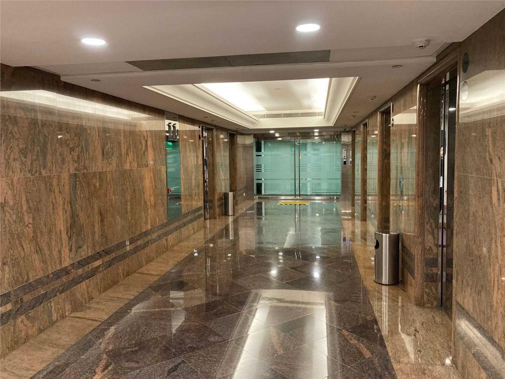 會展廣場辦公大樓