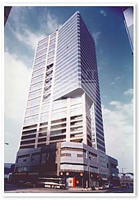 8 Commercial Tower (八號商業廣場)