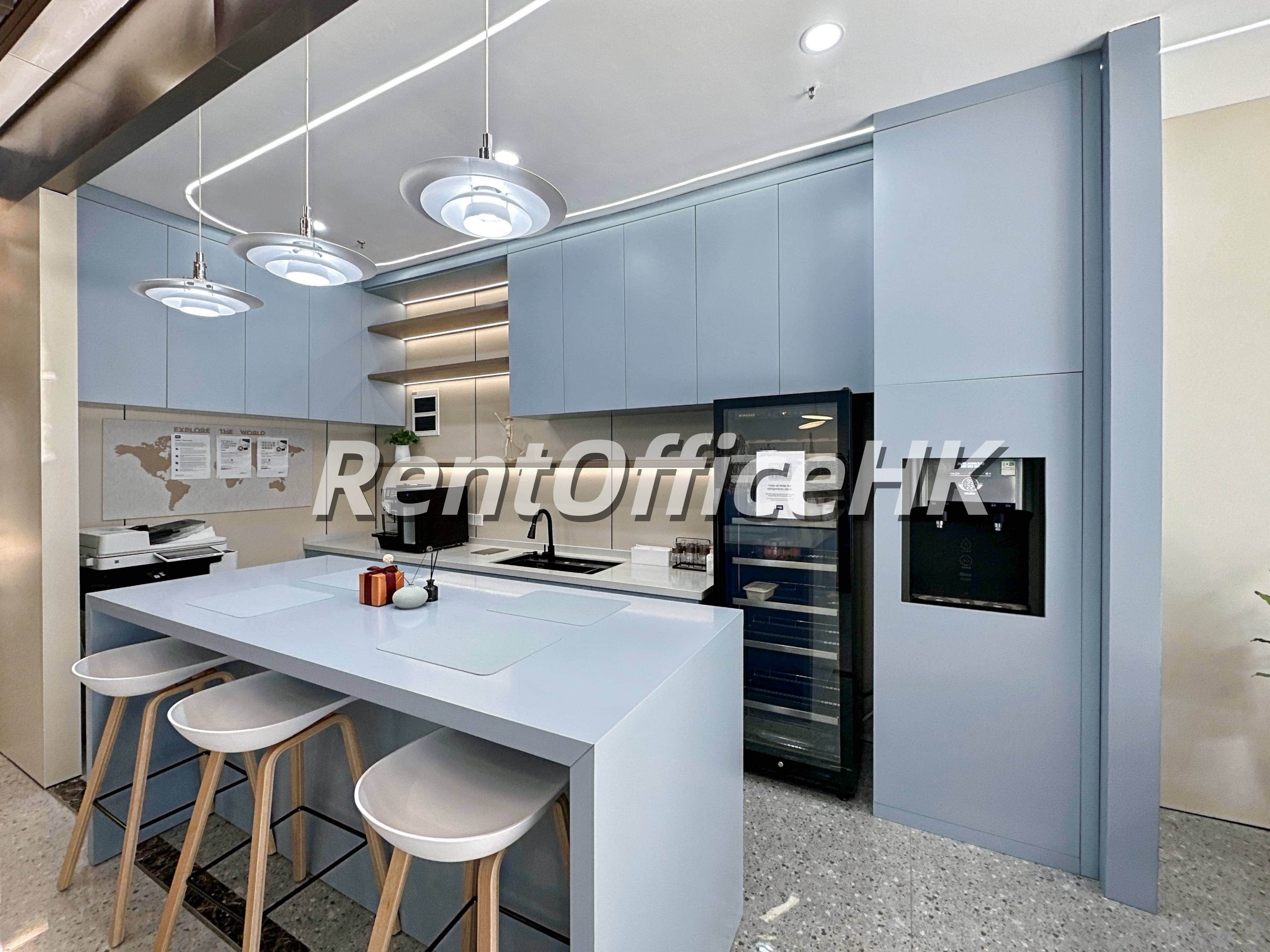 融创西环中心-上海務式辦公室