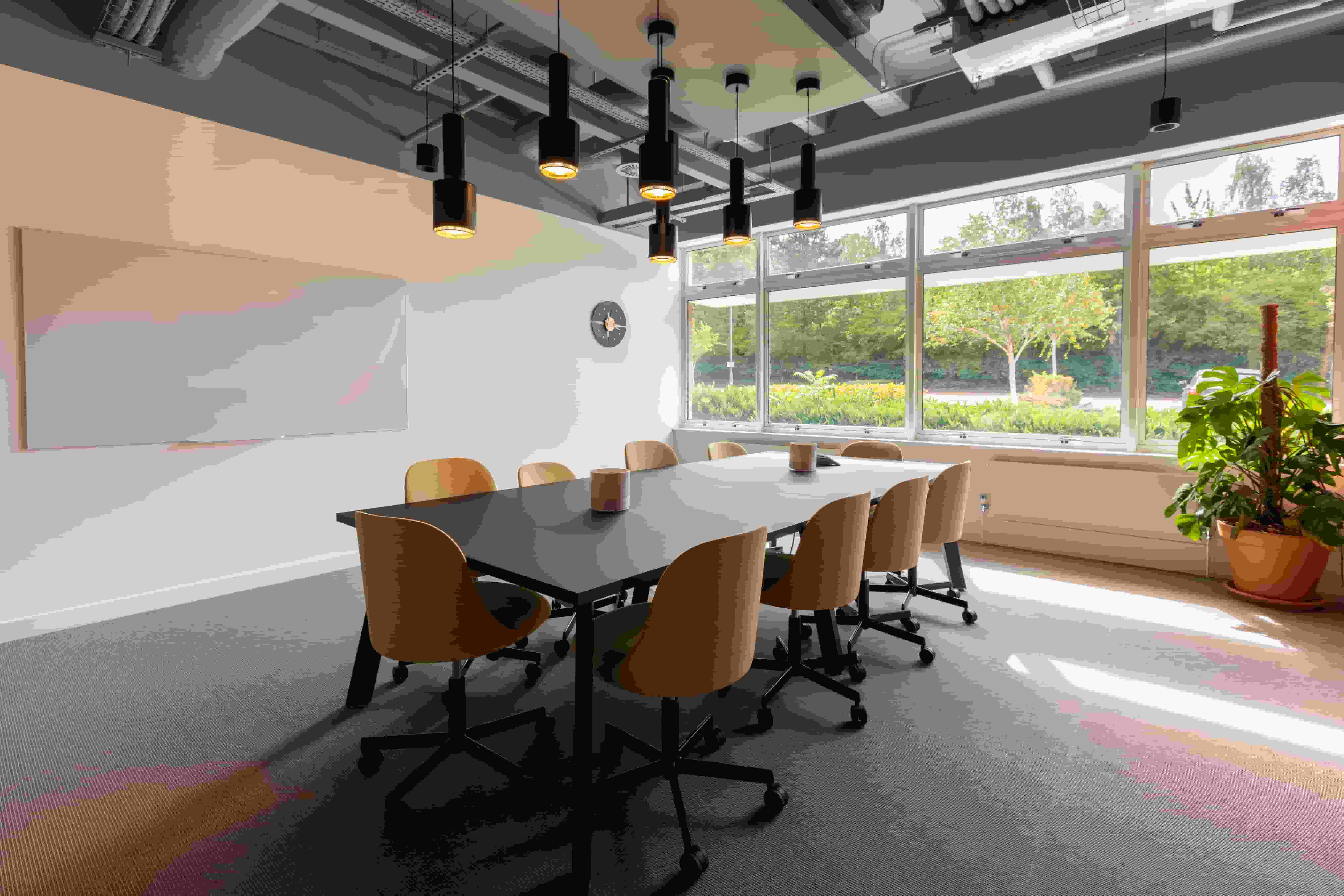 彩虹大厦-新加坡服务式办公室