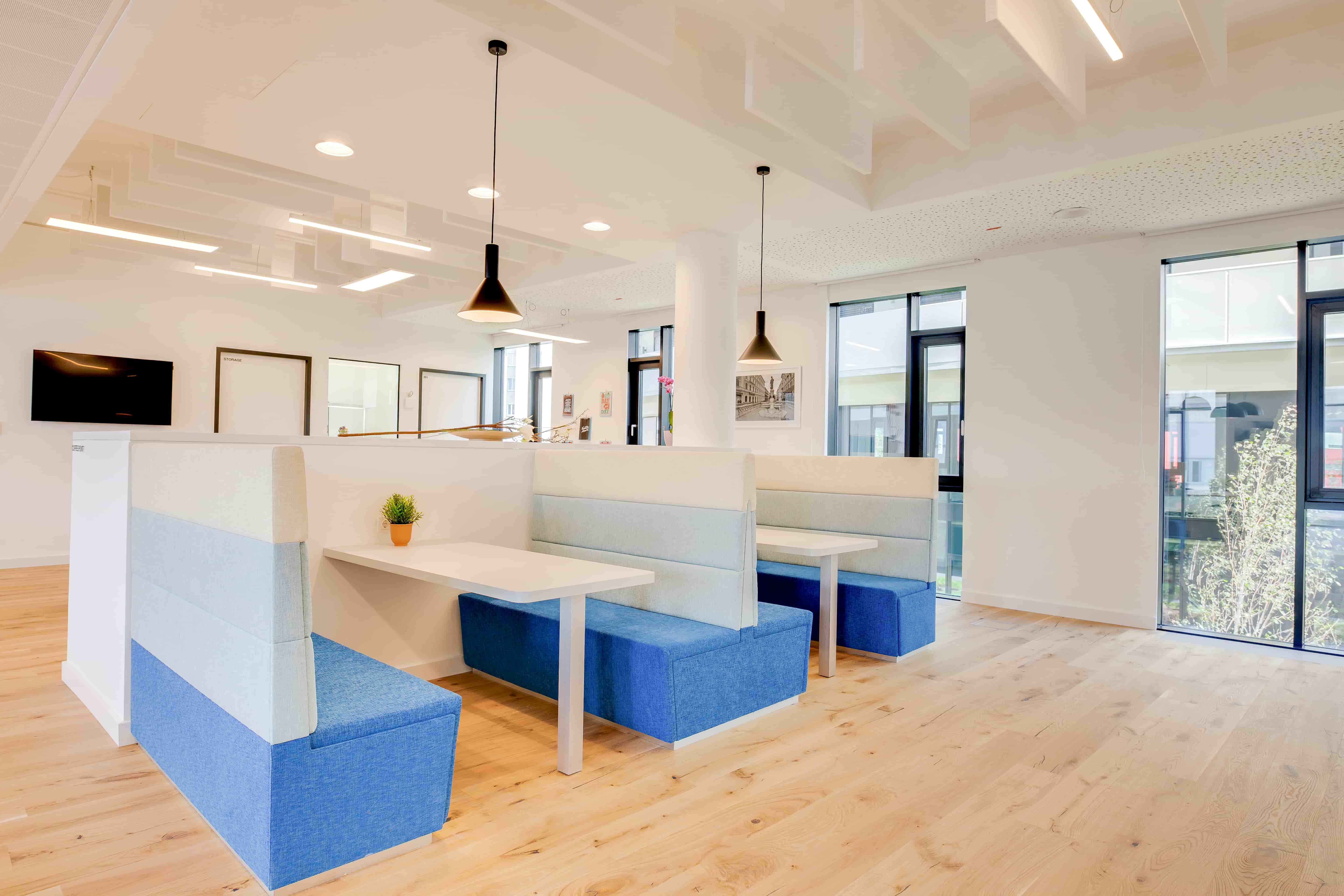 垂直企業大廈-馬來西亞務式辦公室