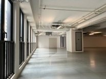 THE WHITNEY -C0577026