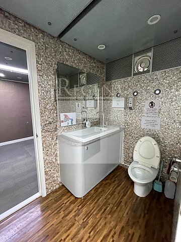 HONG KONG INDUSTRIAL CENTRE BLOCK A (香港工業中心 A座)-RGP032541