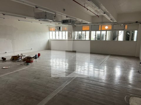 ON LOK INDUSTRIAL BUILDING (安乐工业大厦)