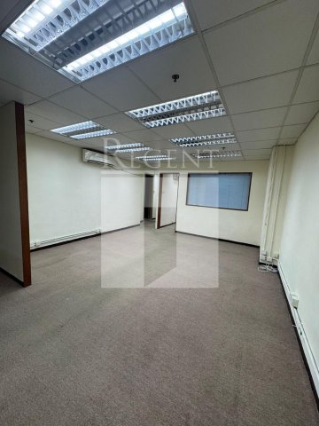 TRUST CENTRE (时信中心)