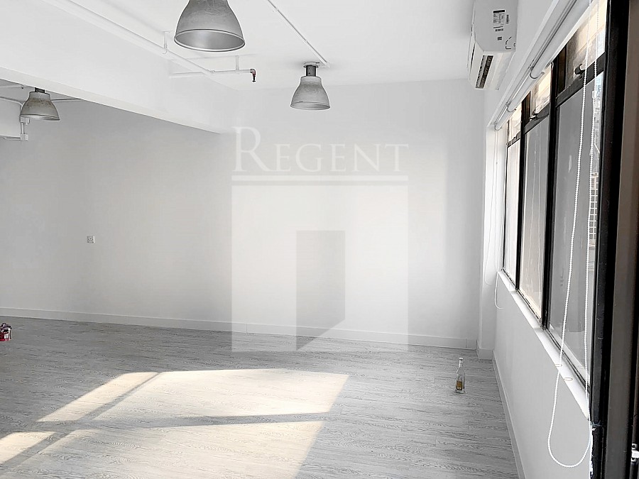 FULL VIEW BUILDING (富偉大廈)-RGP019692