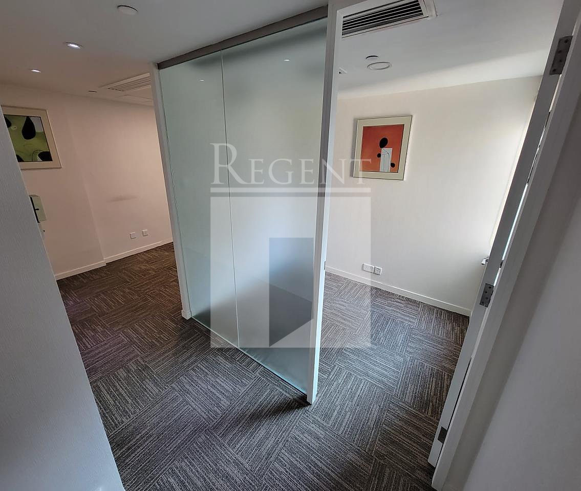 LAN KWAI FONG 1 (兰桂坊1号)-RGP025044