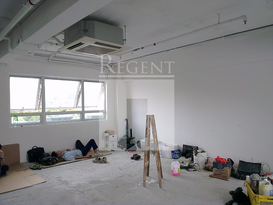 OXFORD COMMERCIAL BUILDING (晉利商業大廈)