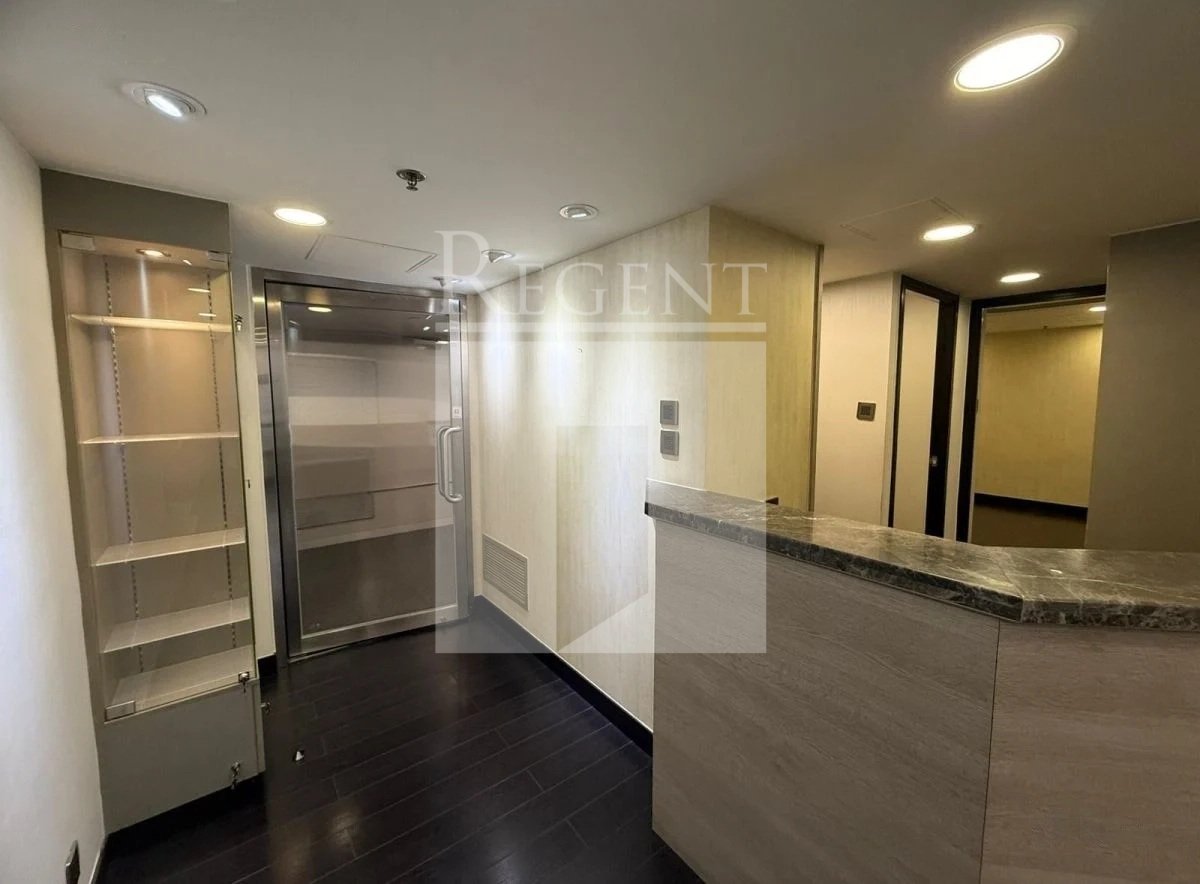 CRAWFORD HOUSE (卡佛大廈)