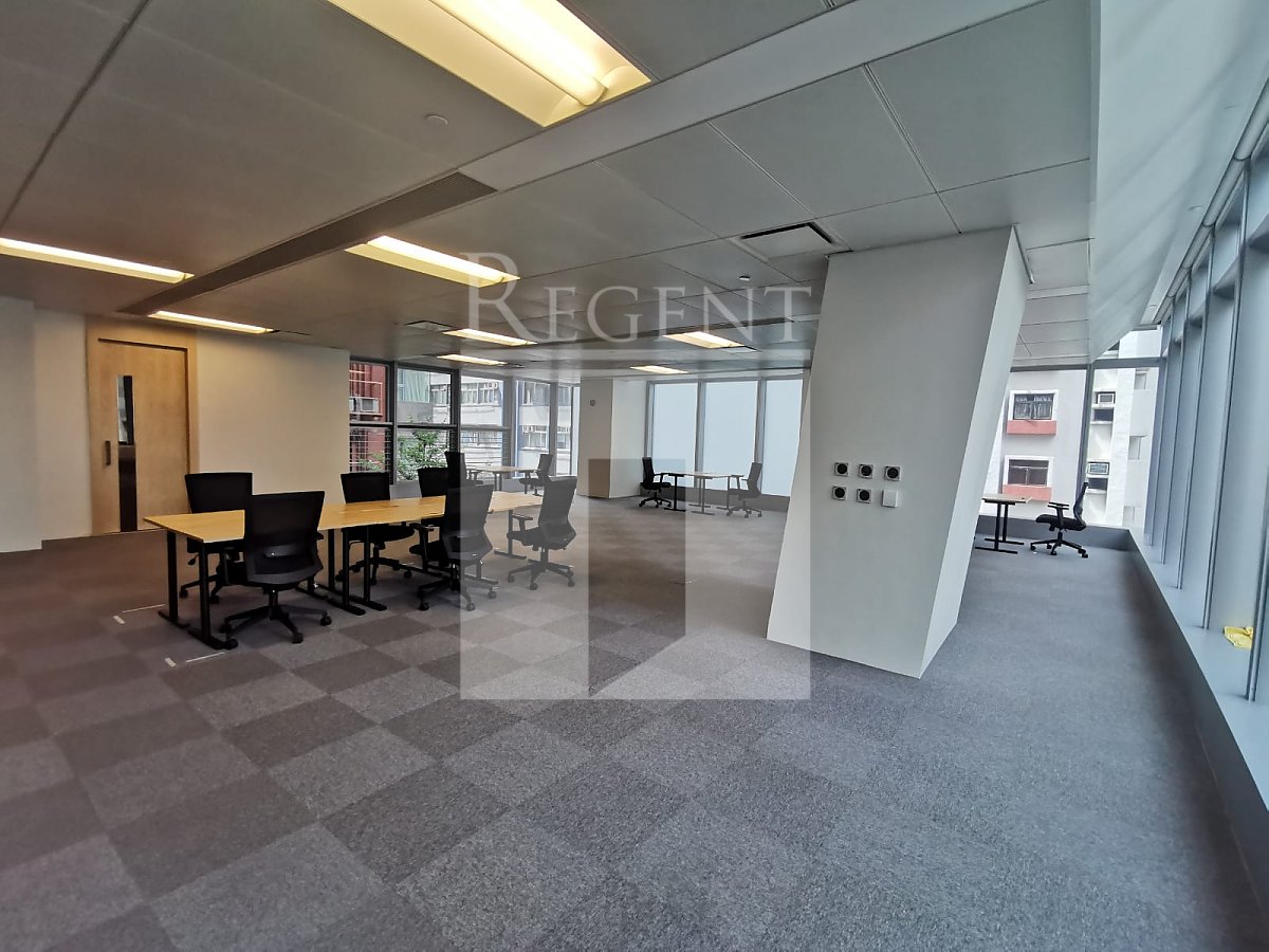 HARBOUR EAST (港匯東)