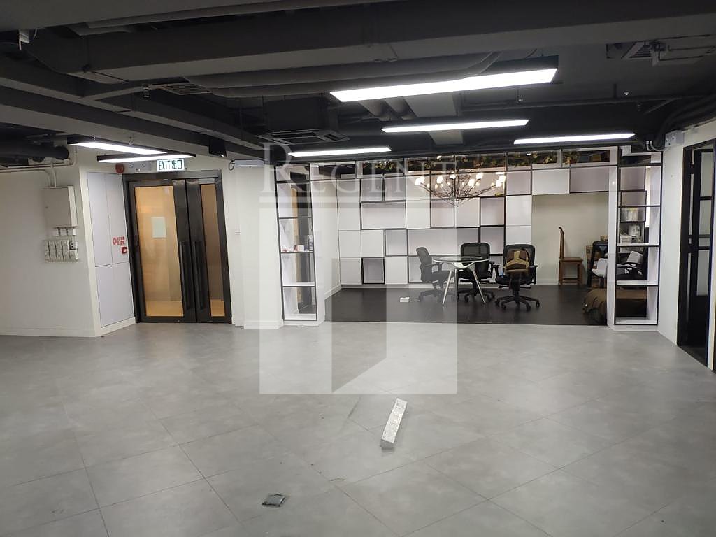 JONSIM PLACE (中華大廈)