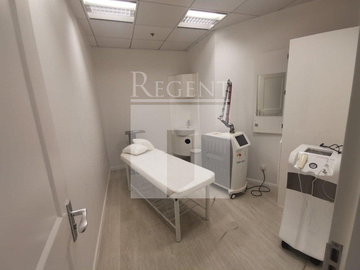 Langham Place (朗豪坊)-RGP024925