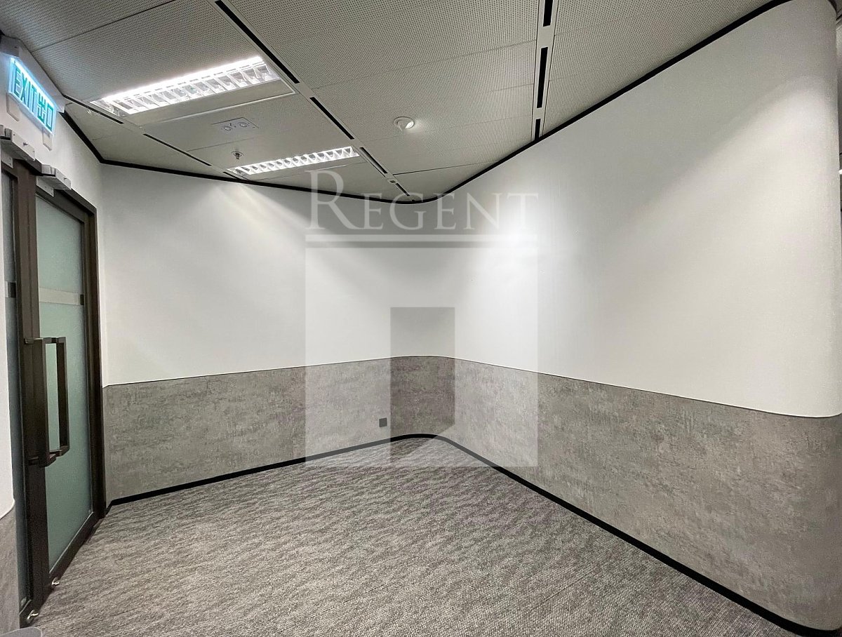 STANDARD CHARTERED BANK BUILDING (渣打银行大厦)-RGP028923