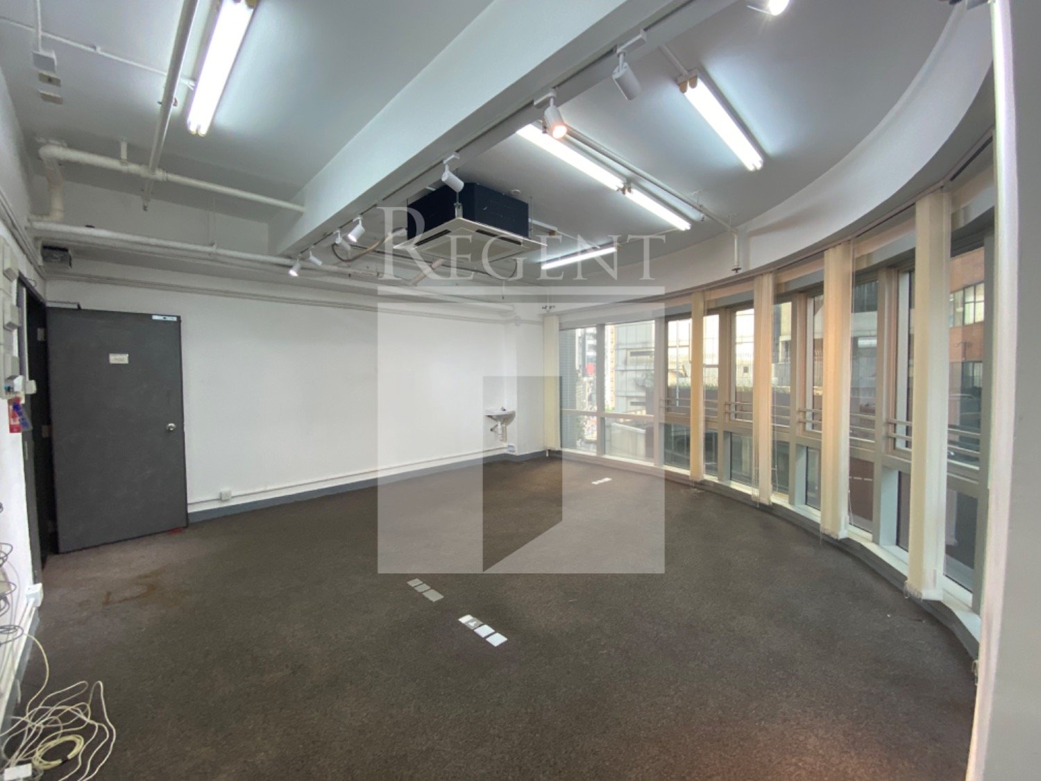 135 BONHAM STREETRAND TRADE CENTRE (文咸东街135商业中心)-C0610700