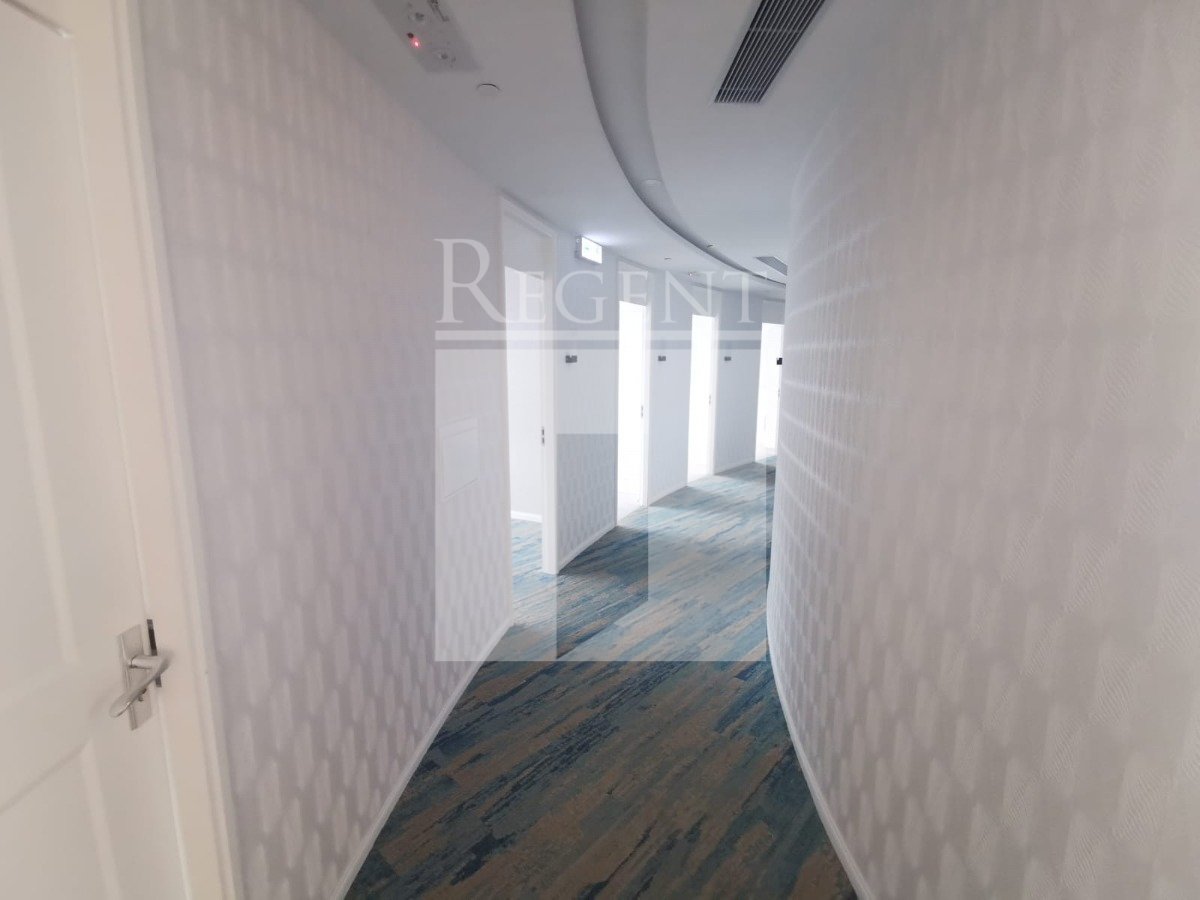 Langham Place (朗豪坊)-RGP024925