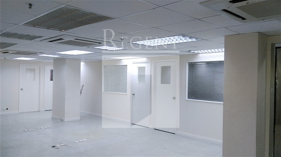 LEE KAR BUILDING (利嘉大廈)