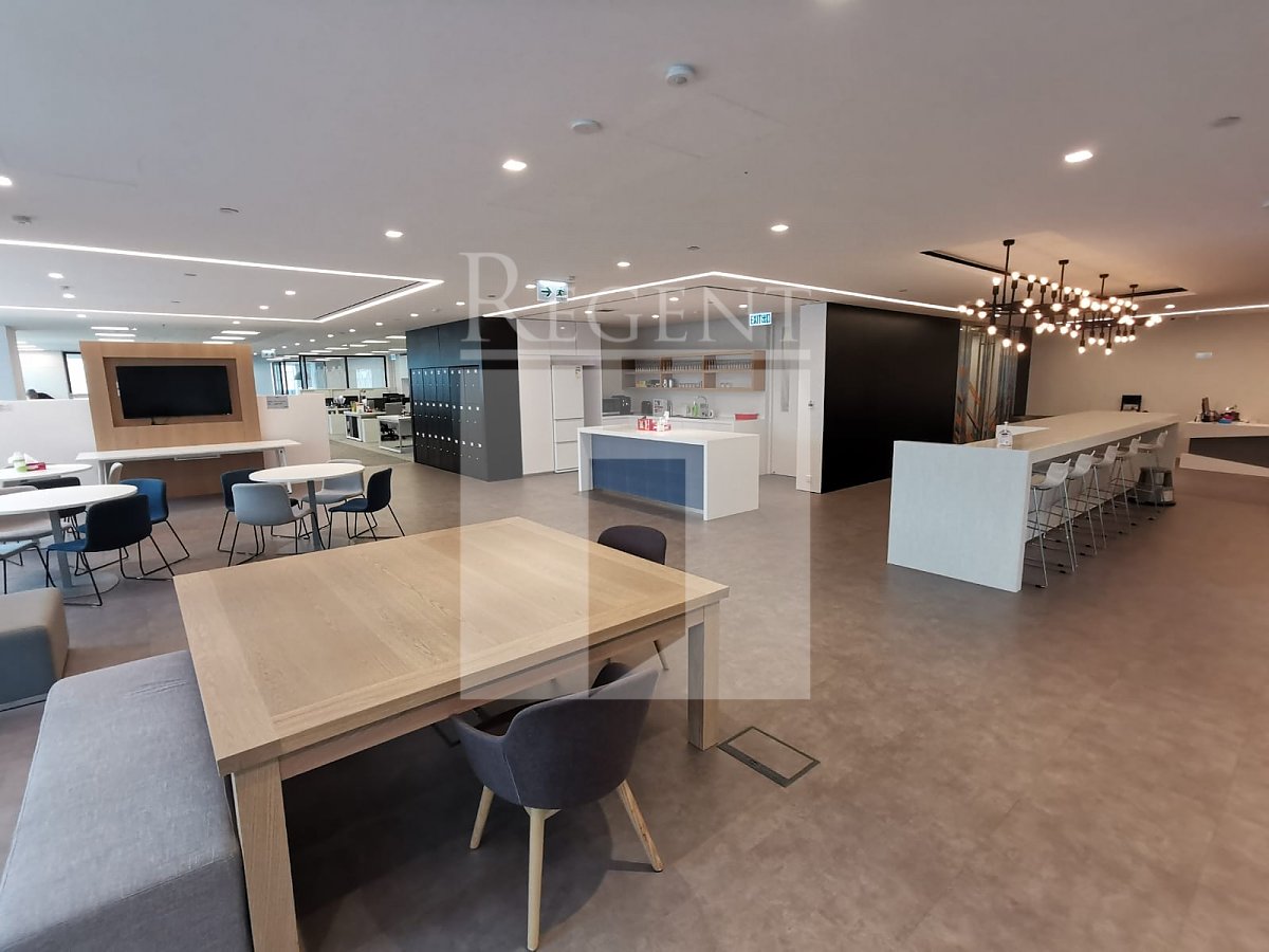 TAIKOO PLACE DORSET HOUSE (太古坊 多盛大廈)