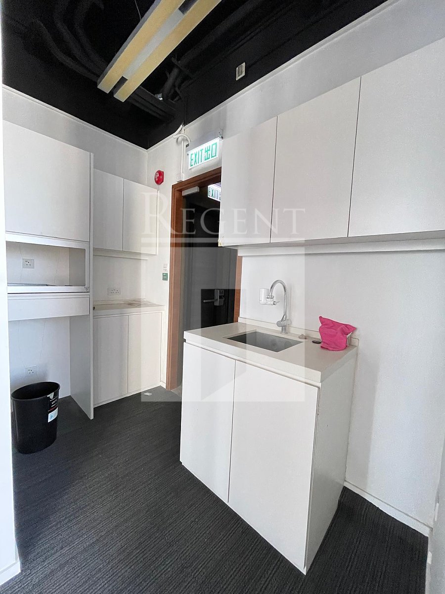 18 ON LAN STREET (18安兰街)-RGP032864