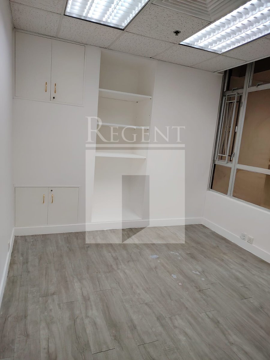 TESBURY CENTRE (金鐘匯中心)