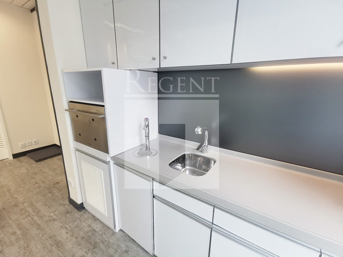 100QRC (皇后大道中100號)-RGP021741