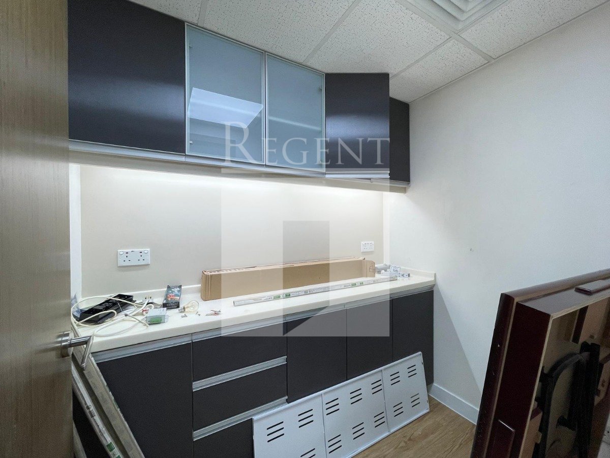 THE CHELSEA -RGP031975