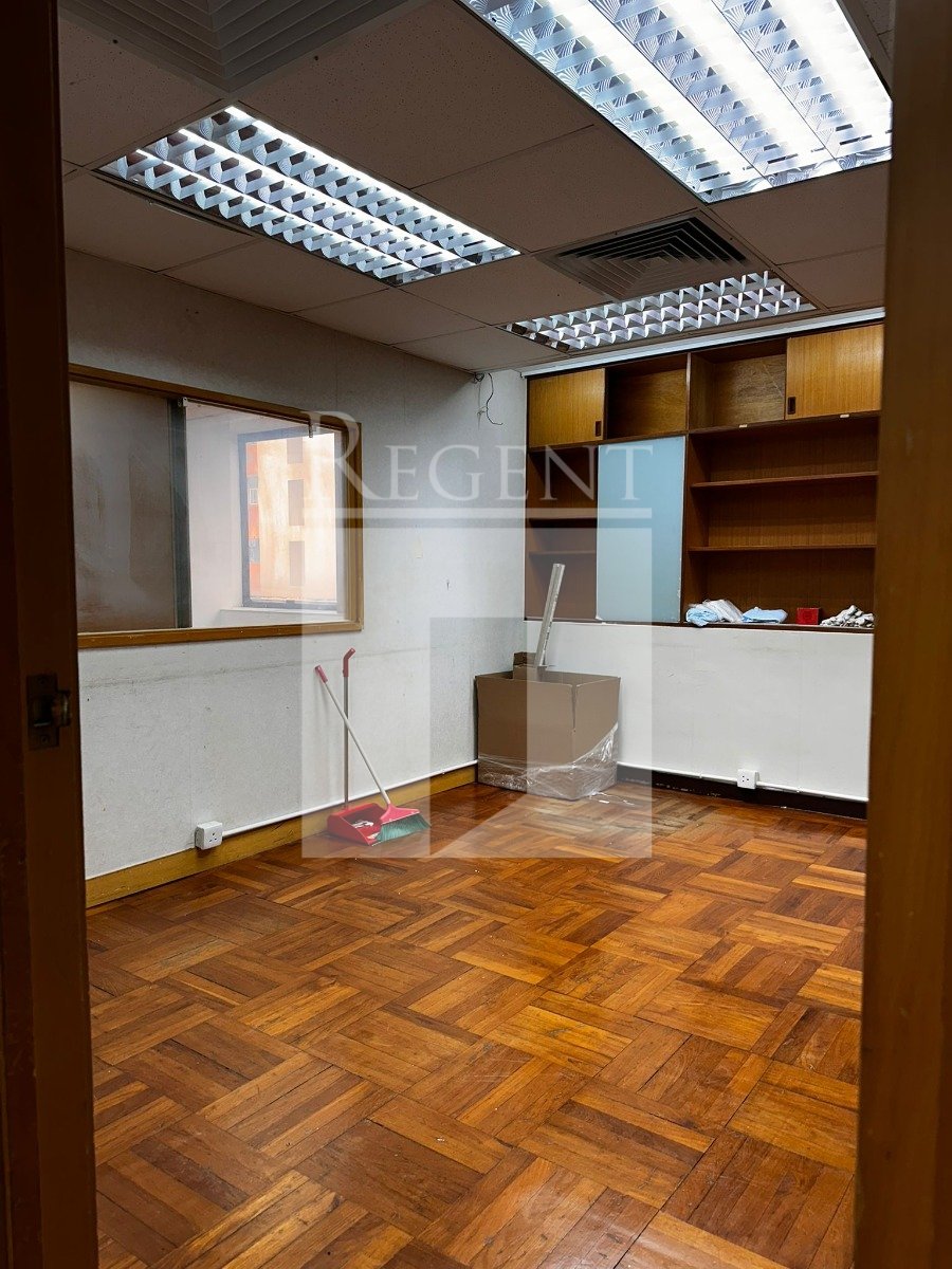 BREAKTHROUGH CENTRE (突破中心)-RGP032966