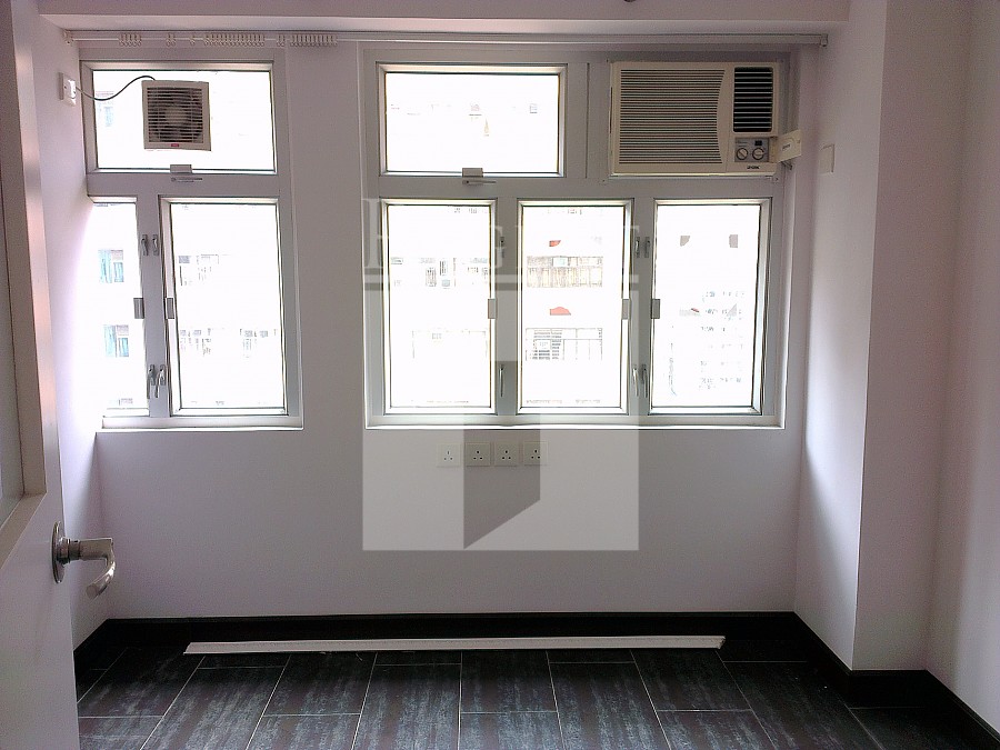 TAI SHING COMMERCIAL (YAUMATI) BUILDING (泰盛商業 油麻地 大樓)-RGP007597