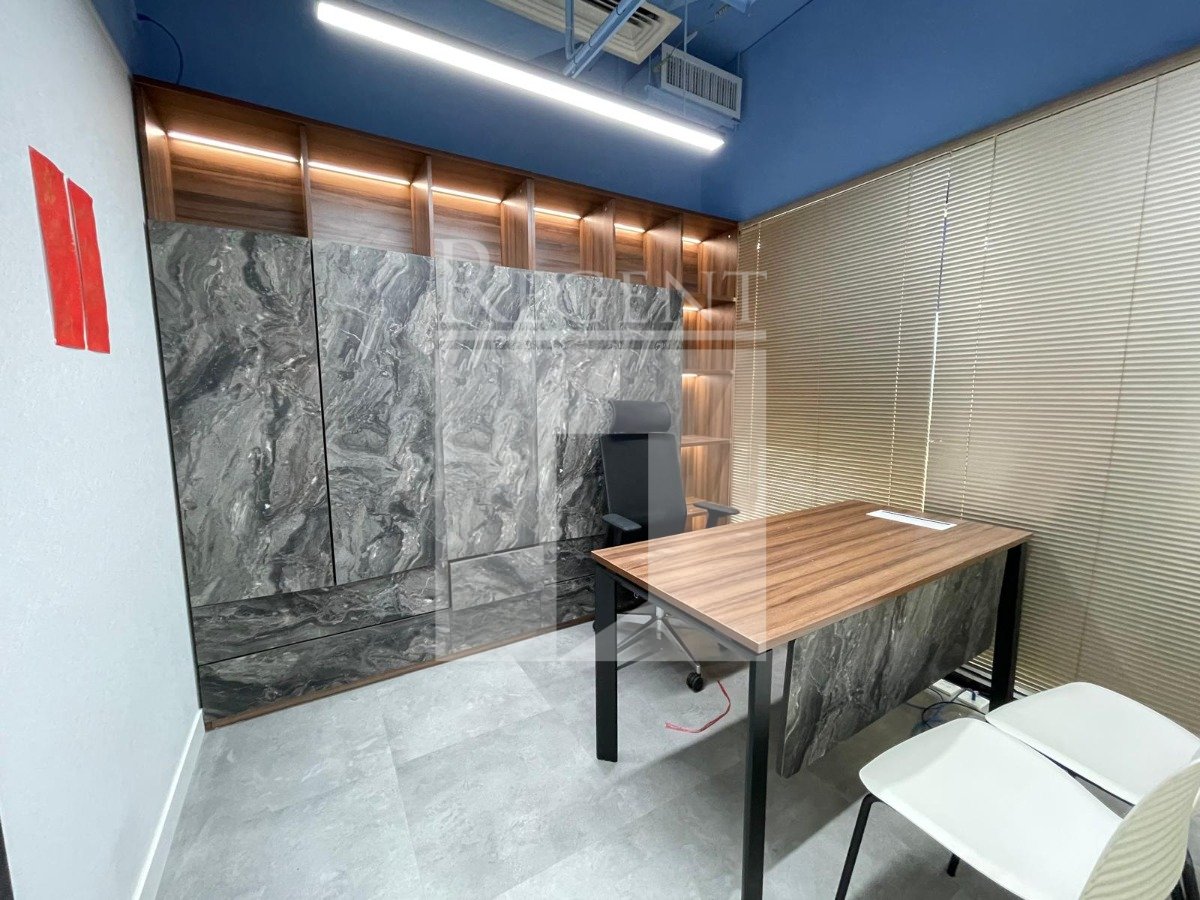 THE CHELSEA -C0571538