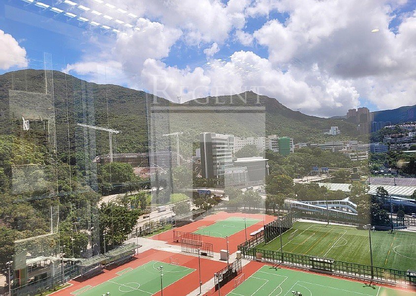 ONE ISLAND SOUTH -RGP025055