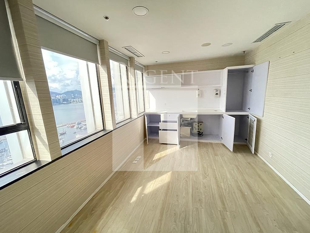 WORLD TRADE CENTRE (世貿中心)-RGP032010