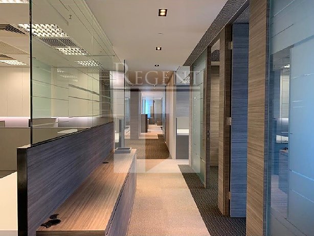 AIA TOWER (友邦廣場)