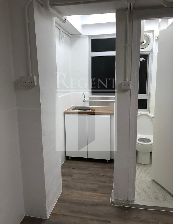 CHUK ON BUILDING (祝安行)-RGP030851