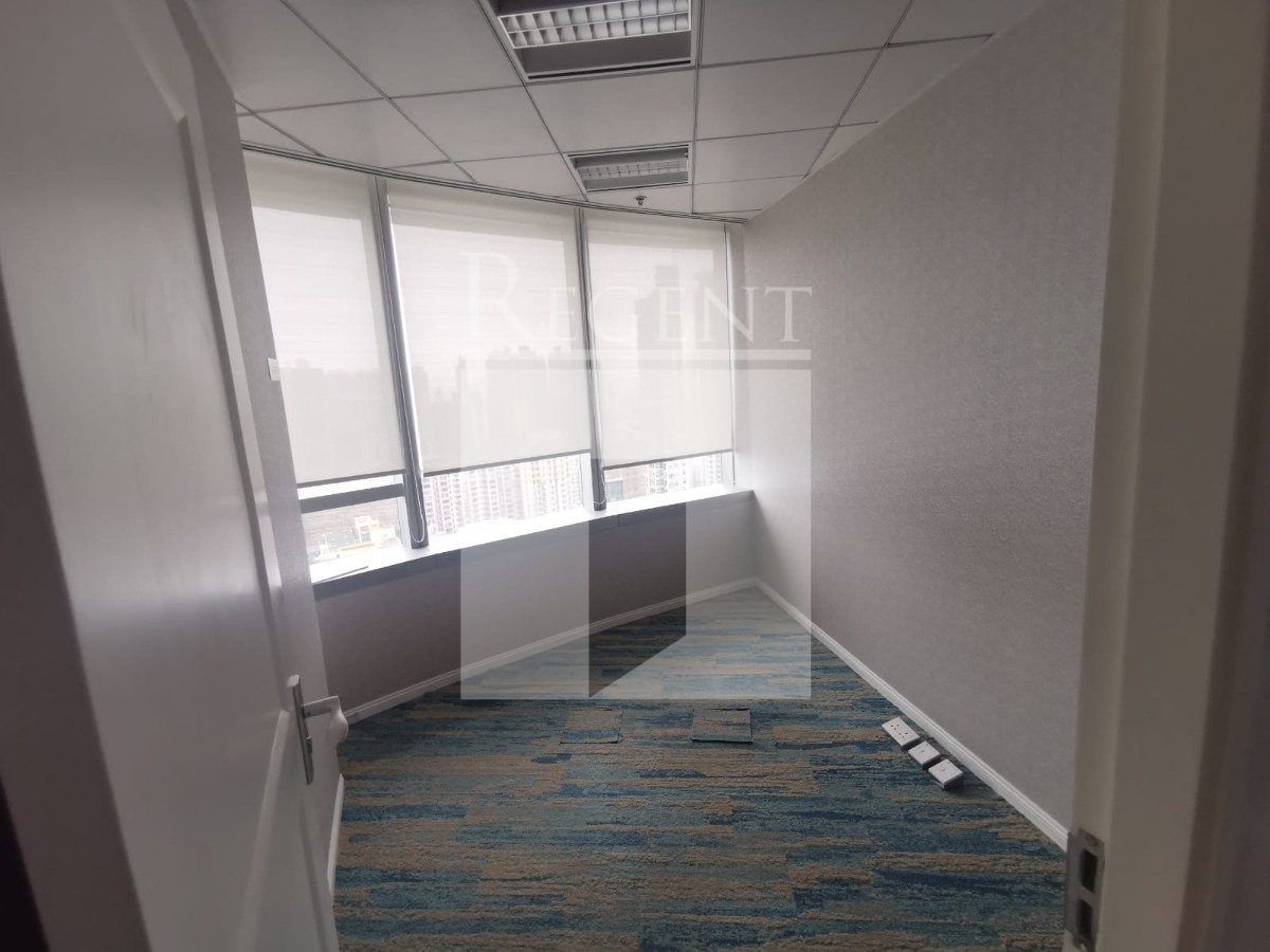 Langham Place (朗豪坊)-RGP024925