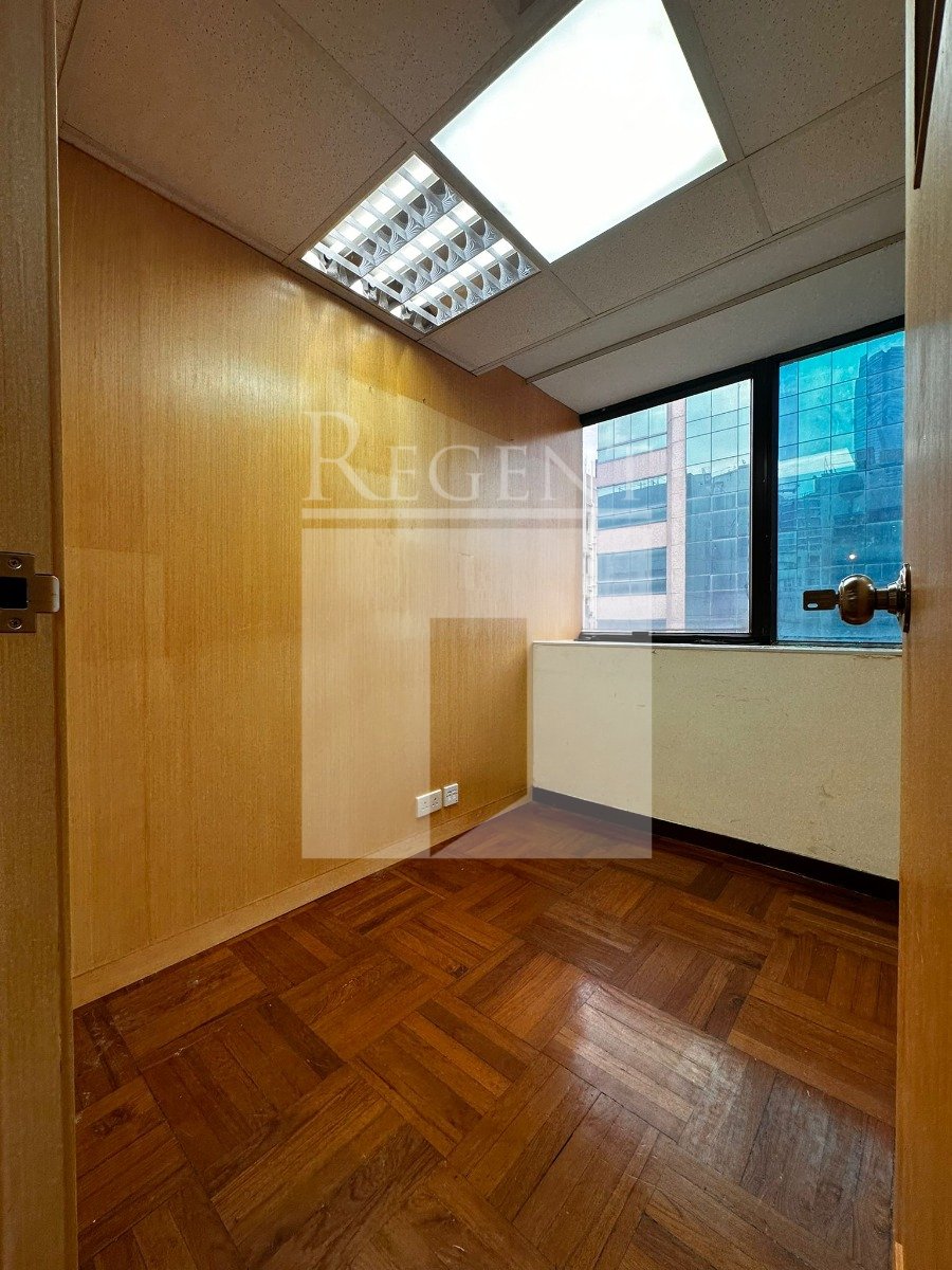 BREAKTHROUGH CENTRE (突破中心)-RGP032966