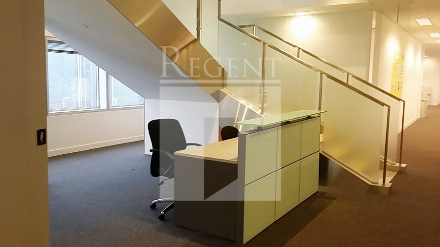 BANK OF CHINA TOWER (中银大厦)-RGP014277