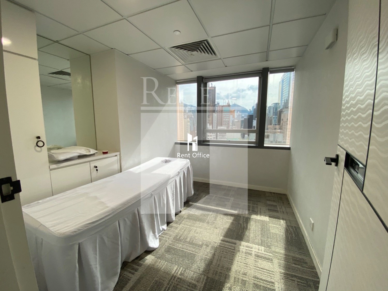 PLAZA 2000 (2000年广场)-C0599336