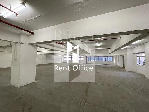 GOLDEN BEAR INDUSTRIAL CENTRE (金熊工業中心)