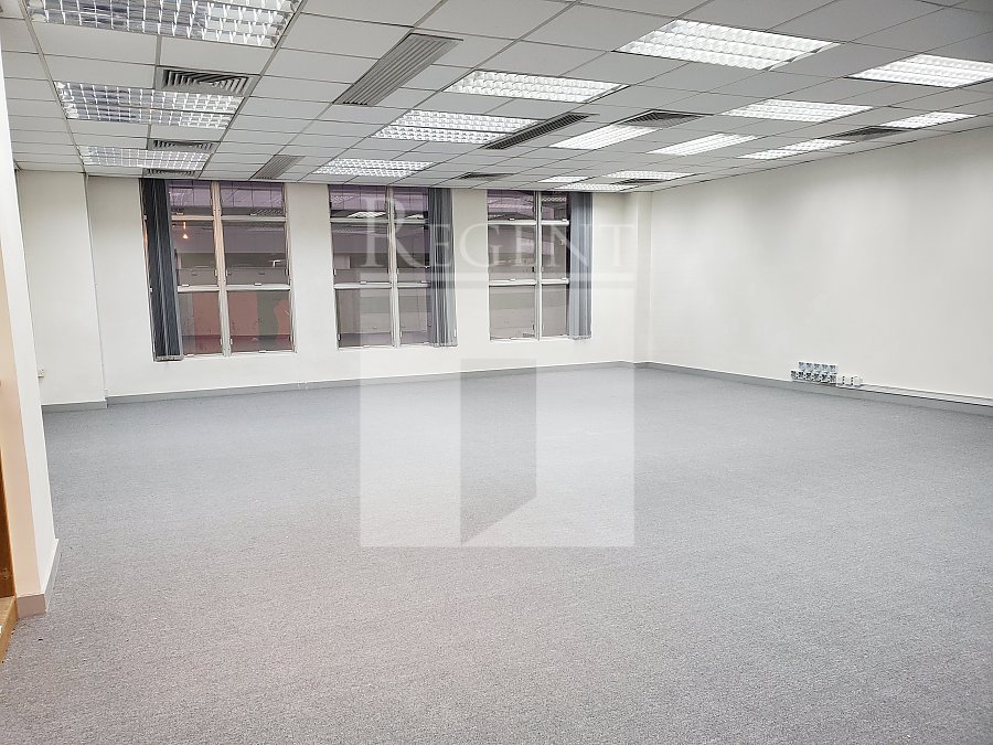 MANLEY TOWER (萬利中心)