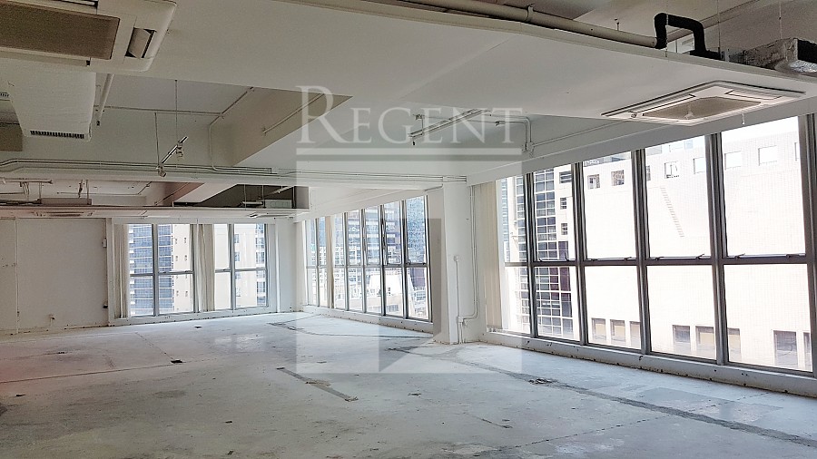 WELLINGTON STREET 128 (威靈頓街128號)