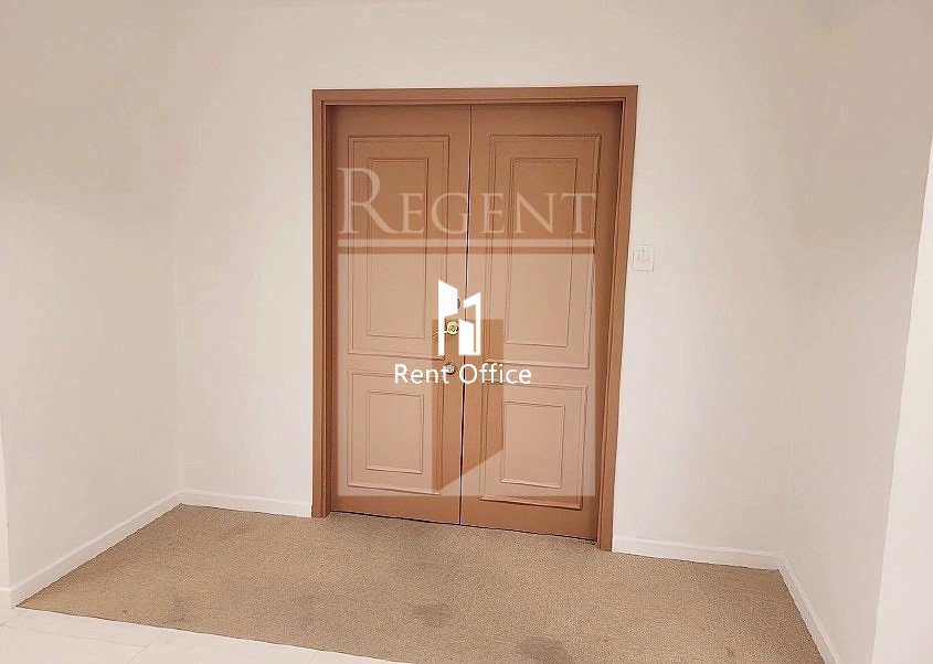 ONE ISLAND SOUTH -RGP025055